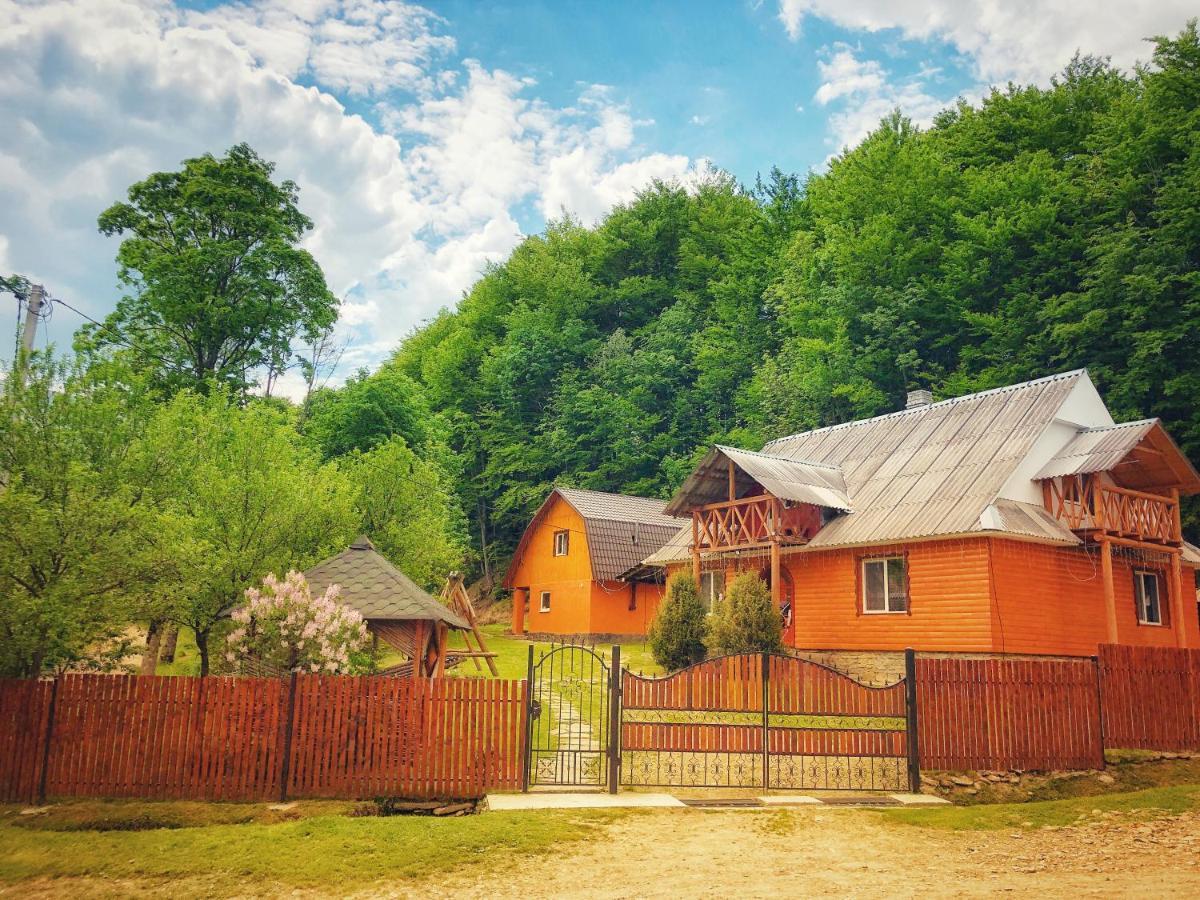 Cottage V Gorakh Iszka Kültér fotó