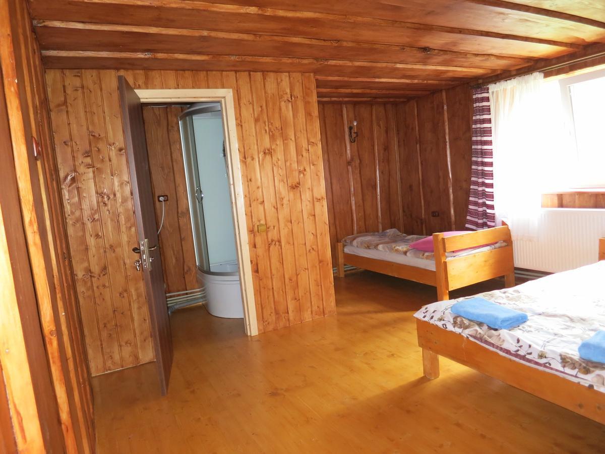 Cottage V Gorakh Iszka Kültér fotó